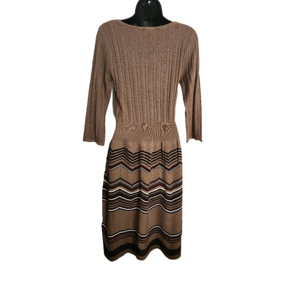 Lighweight knit midi dress - Picture 2 of 7